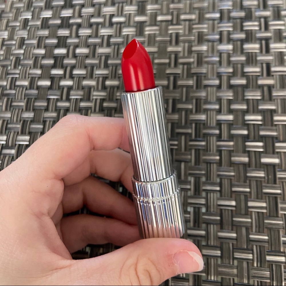 Estée Lauder “you’re welcome” mattified lipstick - Picture 2 of 6